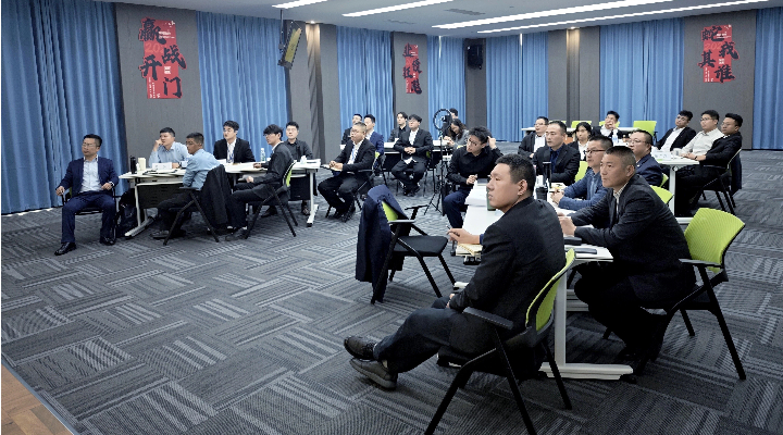 1762998198195696.jpg 课堂合影 (1).jpg